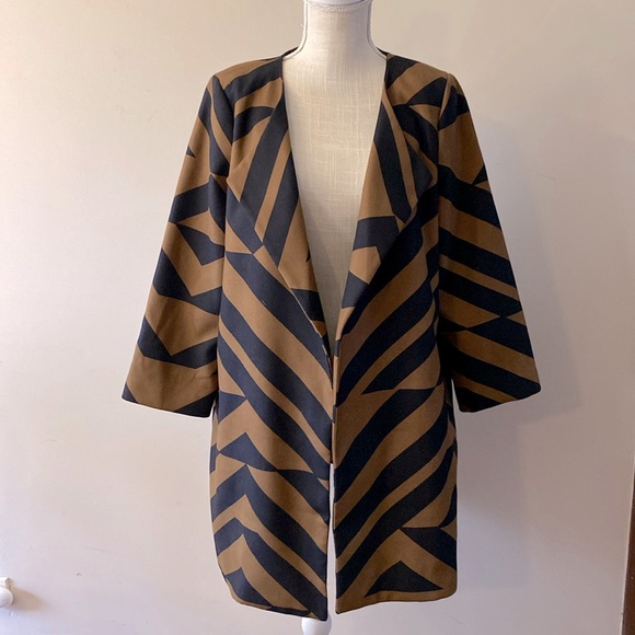 H&M women’s blazer jacket 3/4 sleeves abstract tan & black geometric print 10 - Picture 3 of 16